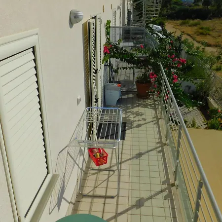 Casa Gunnarsson *
